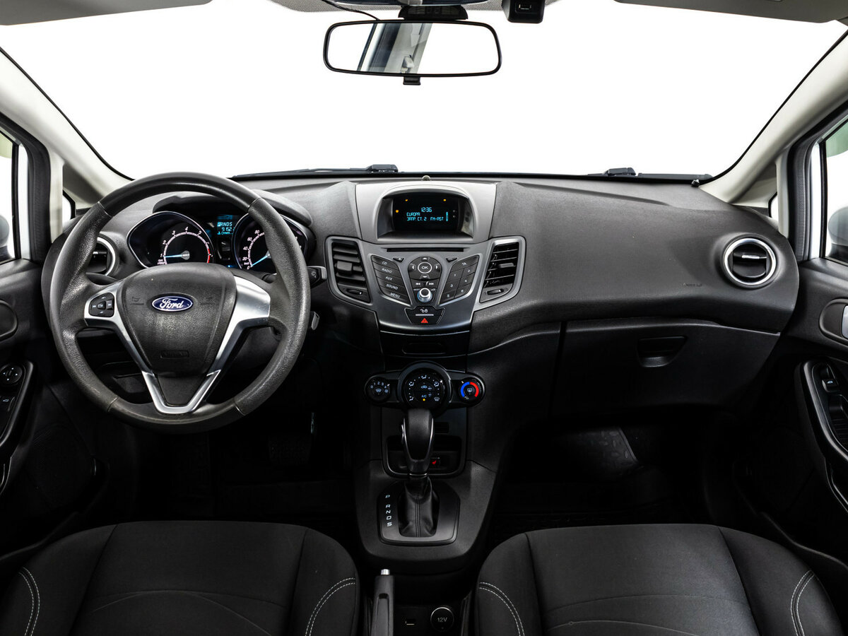 Ford Fiesta б/у, 2016, Роботизированная. Фото: #7