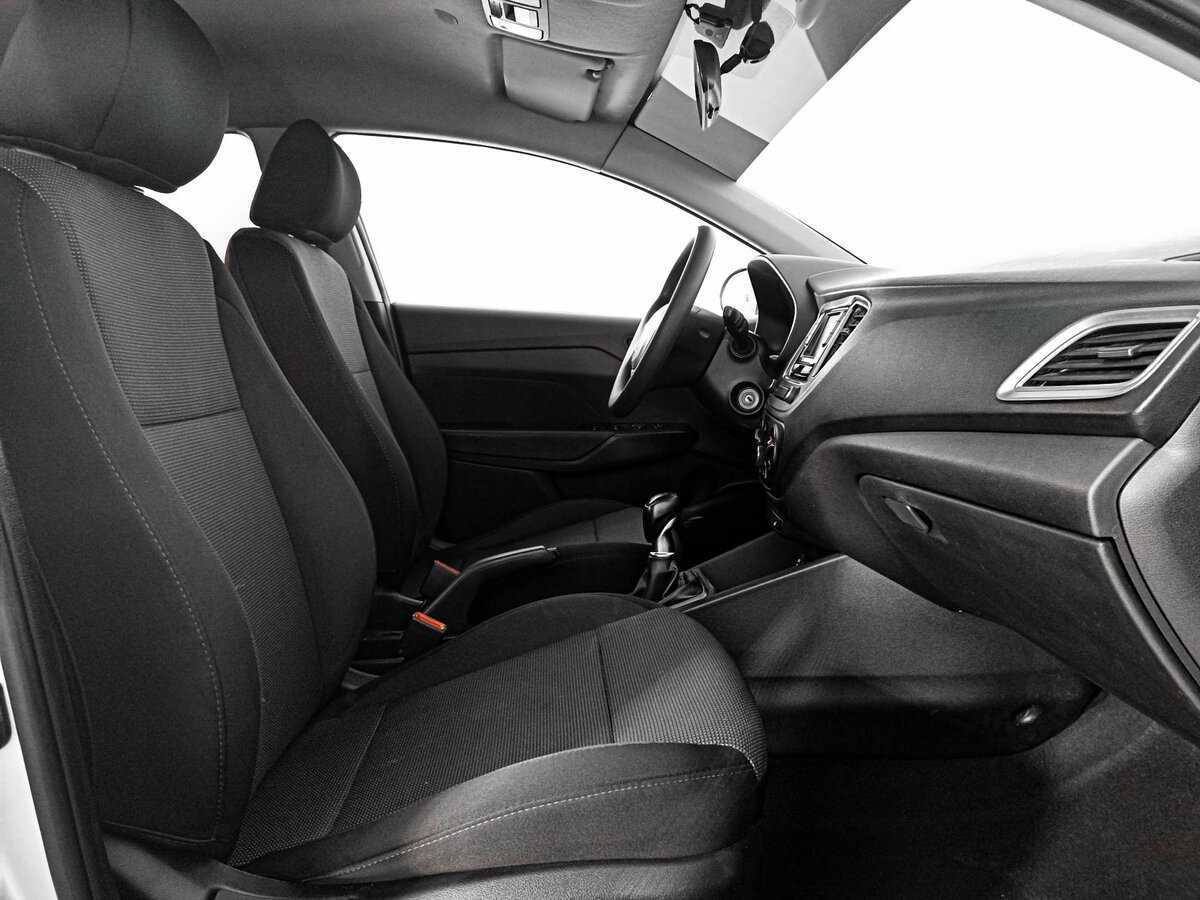 Hyundai Solaris б/у, 2018, Механическая. Фото: #8