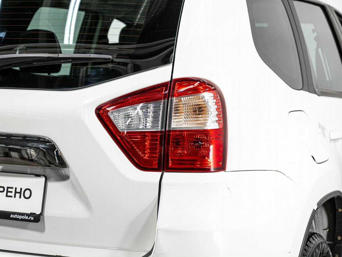 Nissan Terrano б/у, 2015, Автоматическая. Фото: #6