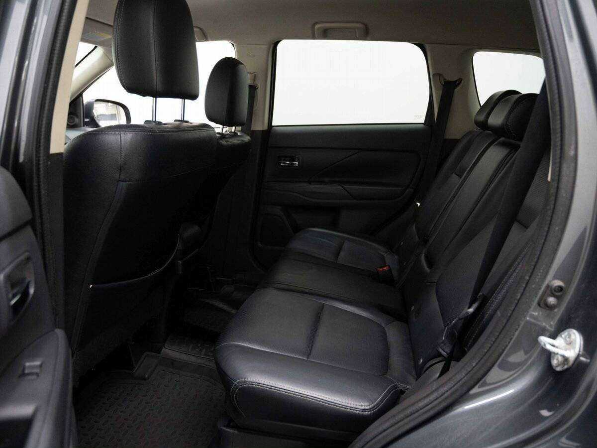 Mitsubishi Outlander б/у, 2013, Вариатор. Фото: #8