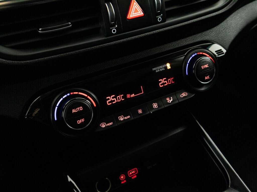 Kia Cerato б/у, 2019, Автоматическая. Фото: #15