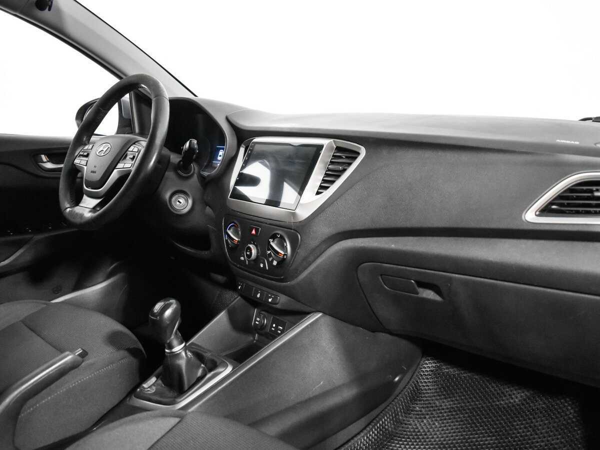 Hyundai Solaris б/у, 2017, Механическая. Фото: #8