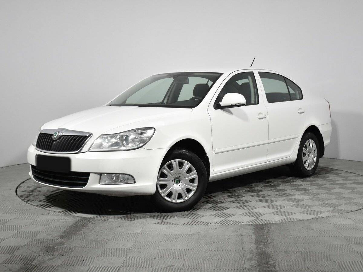 Skoda Octavia б/у, 2013, Механическая. Посмотреть фото