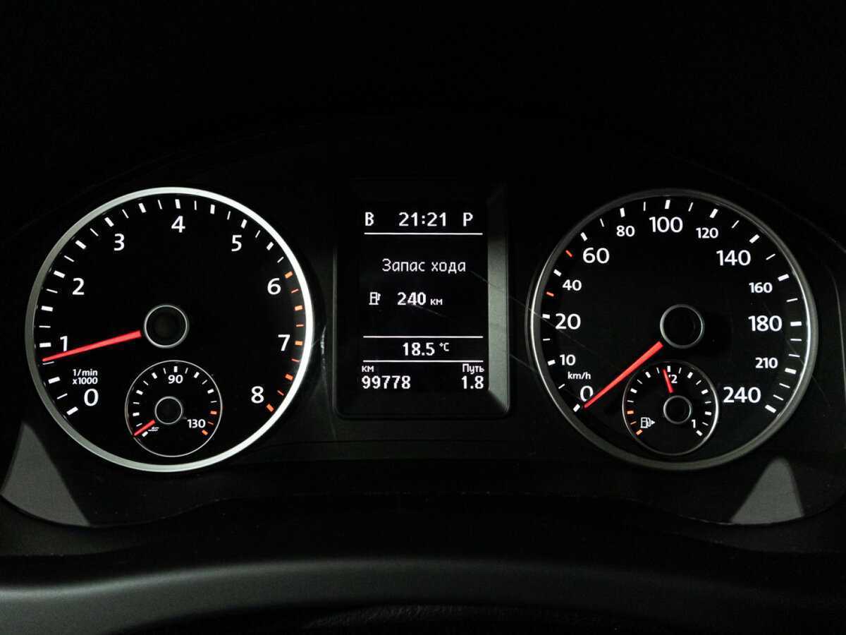 Volkswagen Tiguan б/у, 2015, Автоматическая. Фото: #11