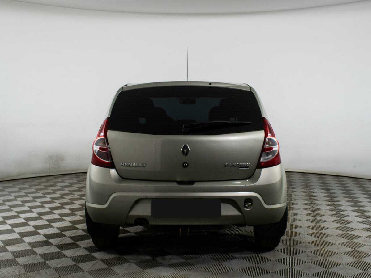 Renault Sandero б/у, 2013, Механическая. Фото: #4