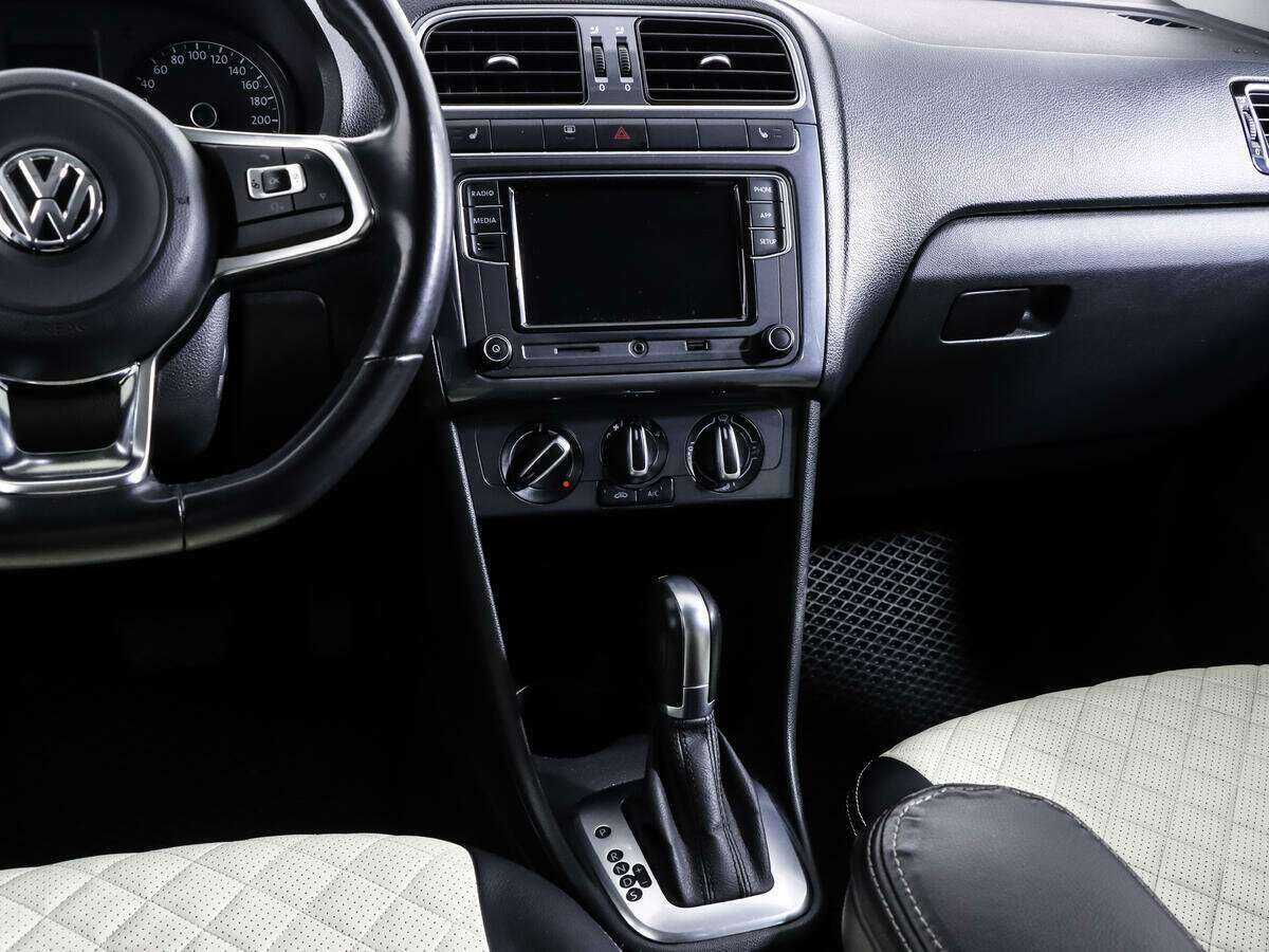 Volkswagen Polo б/у, 2020, Автоматическая. Фото: #12