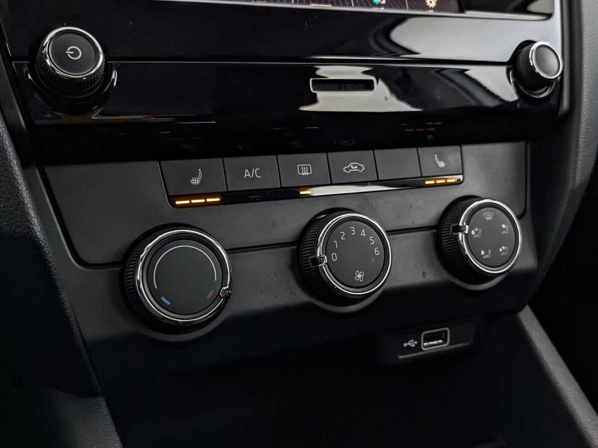 Skoda Octavia б/у, 2019, Автоматическая. Фото: #25