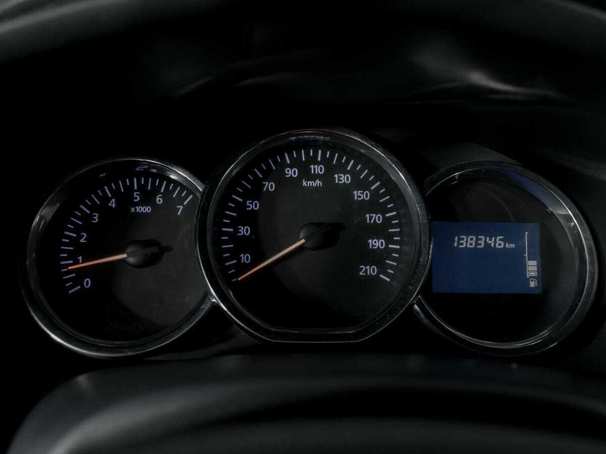 Renault Sandero б/у, 2016, Механическая. Фото: #9