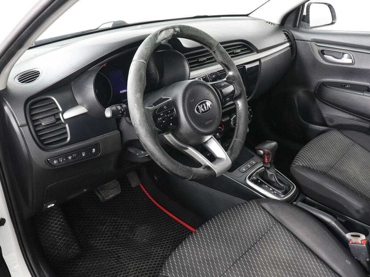 Kia Rio б/у, 2017, Автоматическая. Фото: #4