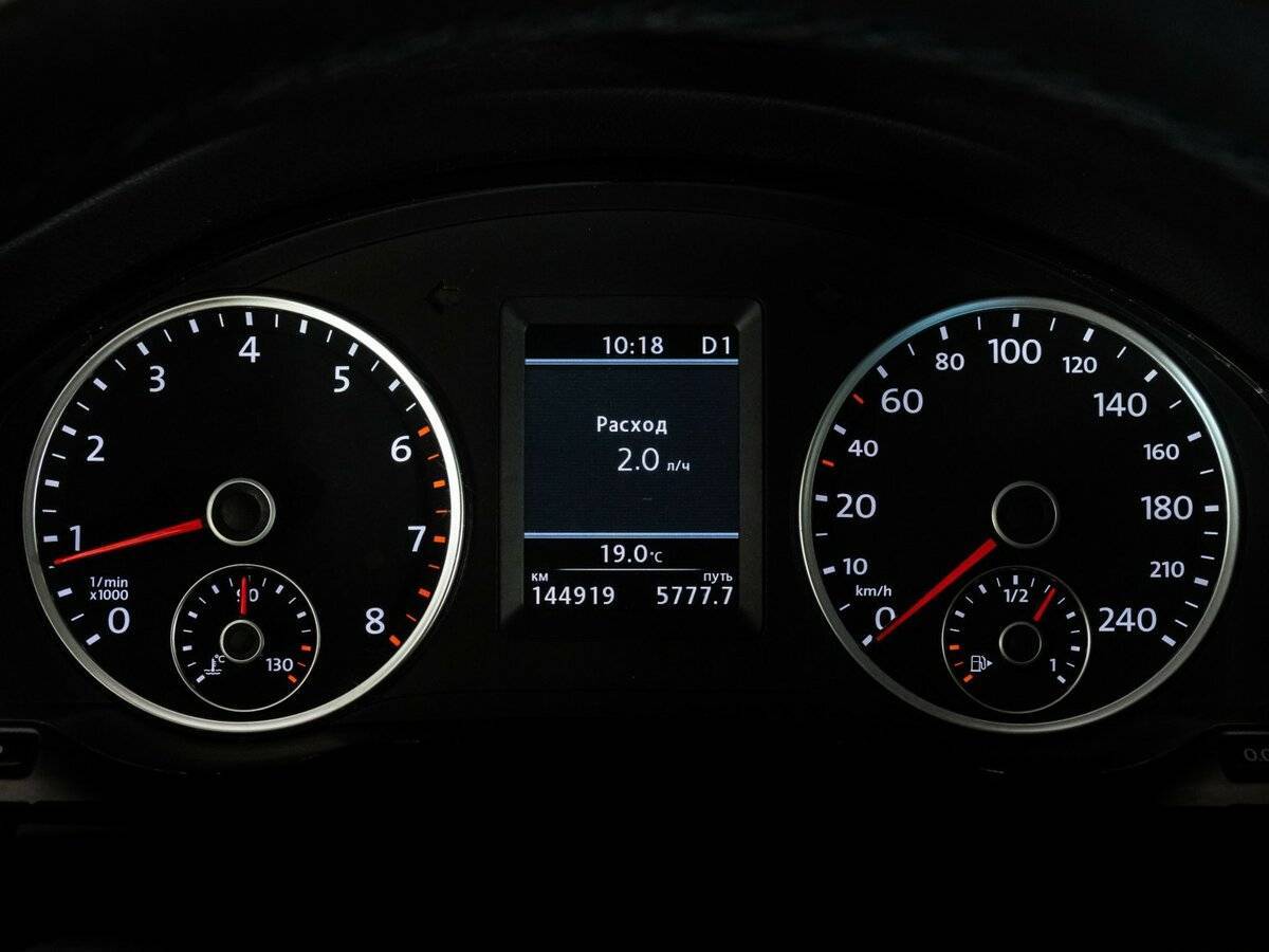 Volkswagen Tiguan б/у, 2014, Автоматическая. Фото: #20