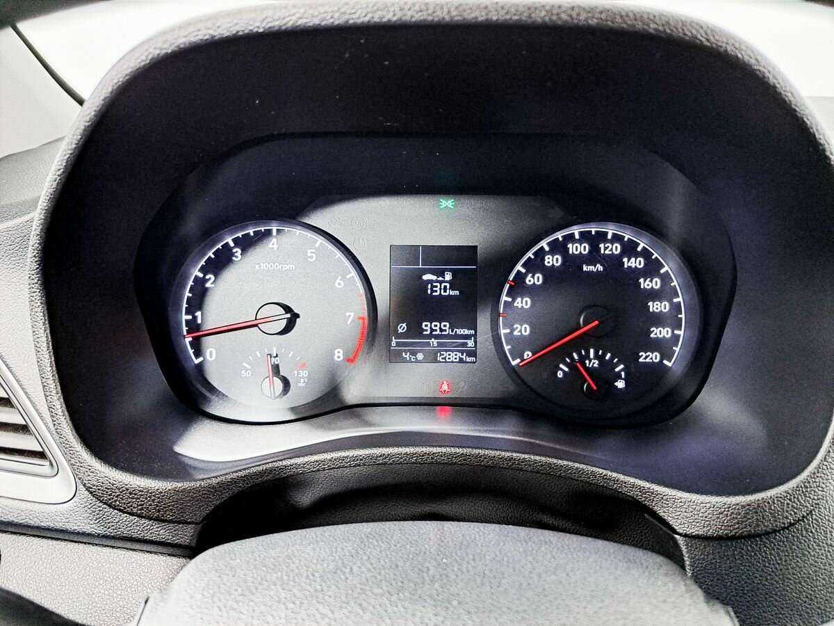 Hyundai Solaris б/у, 2018, Механическая. Фото: #10