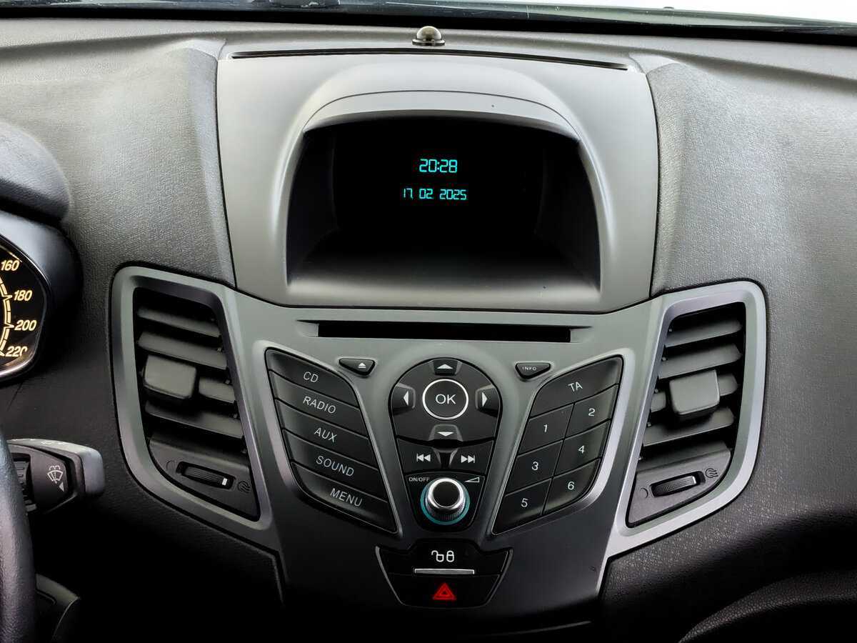 Ford Fiesta б/у, 2017, Роботизированная. Фото: #14