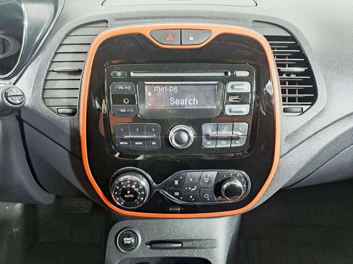 Renault Kaptur б/у, 2016, Автоматическая. Фото: #12