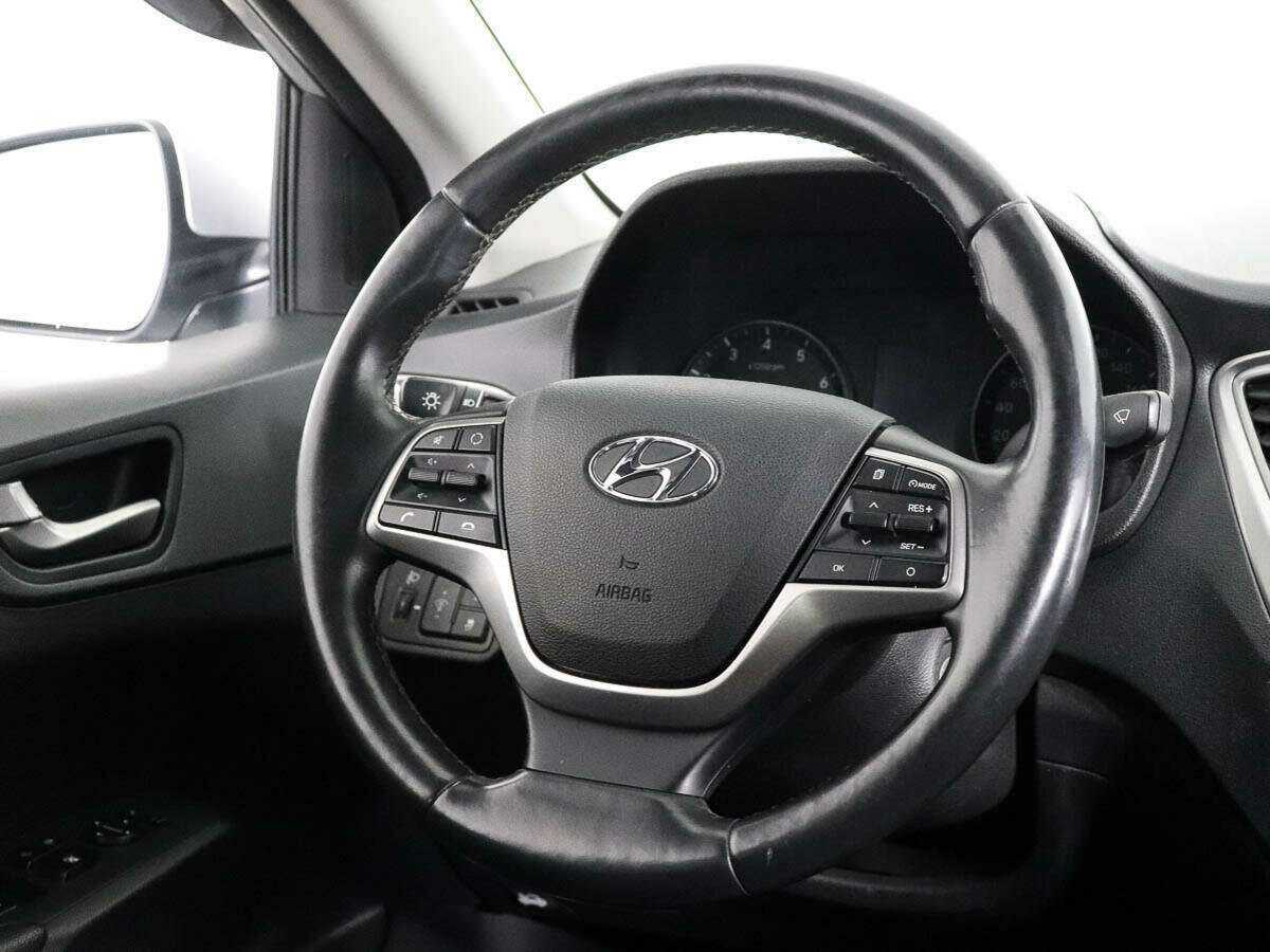 Hyundai Solaris б/у, 2019, Механическая. Фото: #12