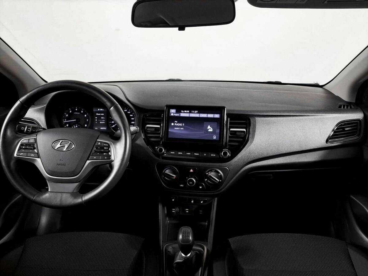 Hyundai Solaris б/у, 2021, Механическая. Фото: #9