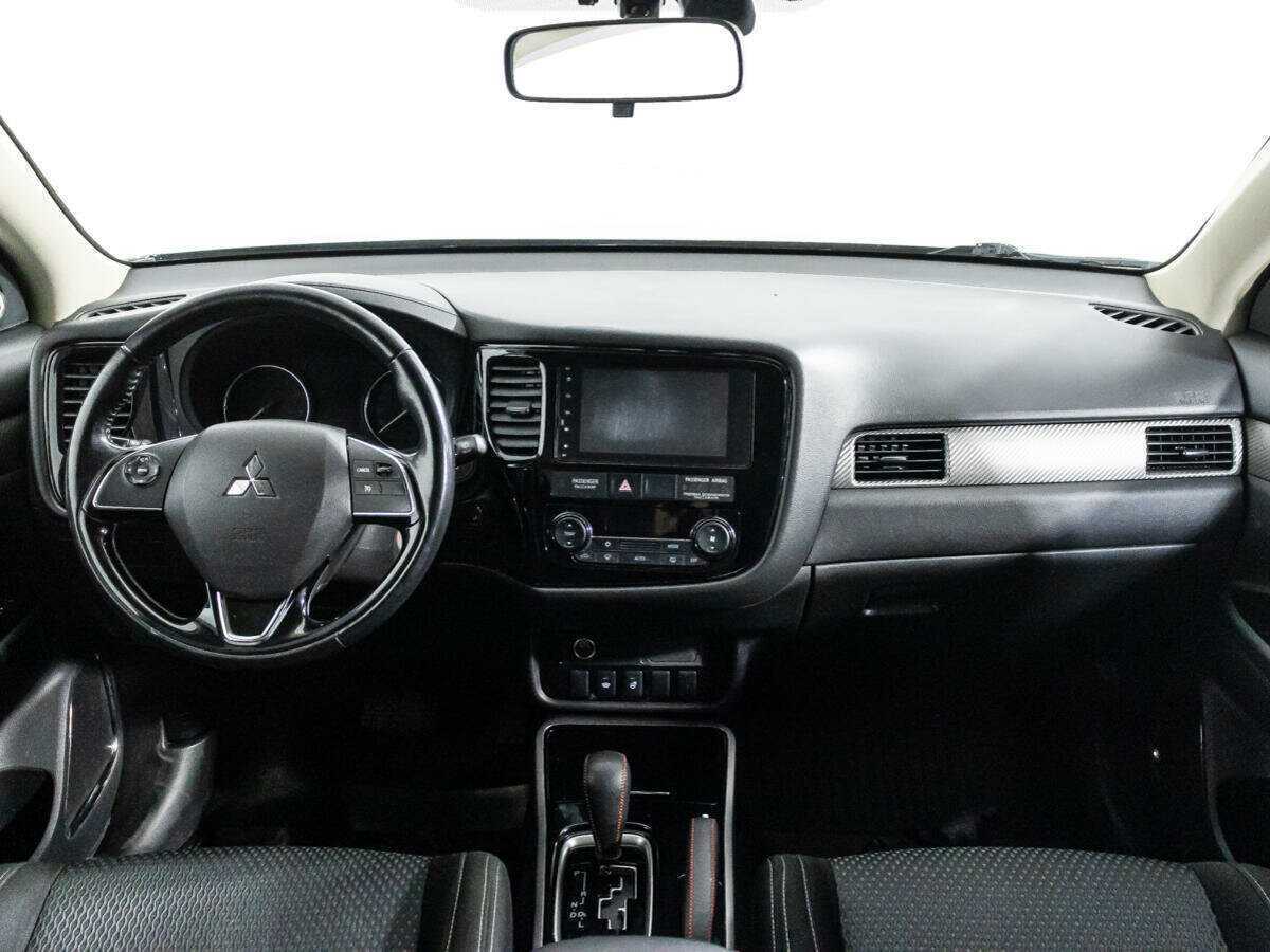 Mitsubishi Outlander б/у, 2017, Вариатор. Фото: #12