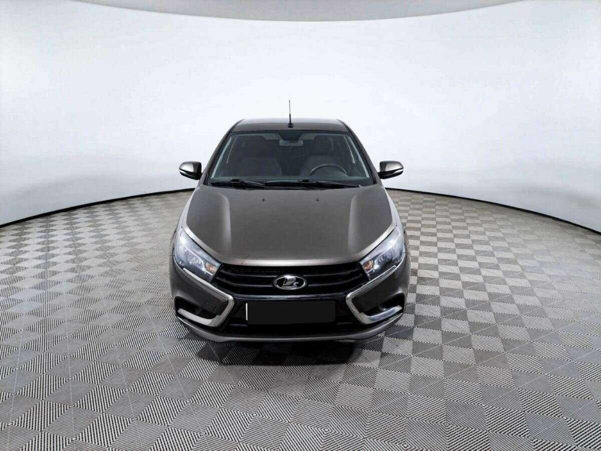 Lada (ВАЗ) Vesta б/у, 2018, Механическая. Фото: #1