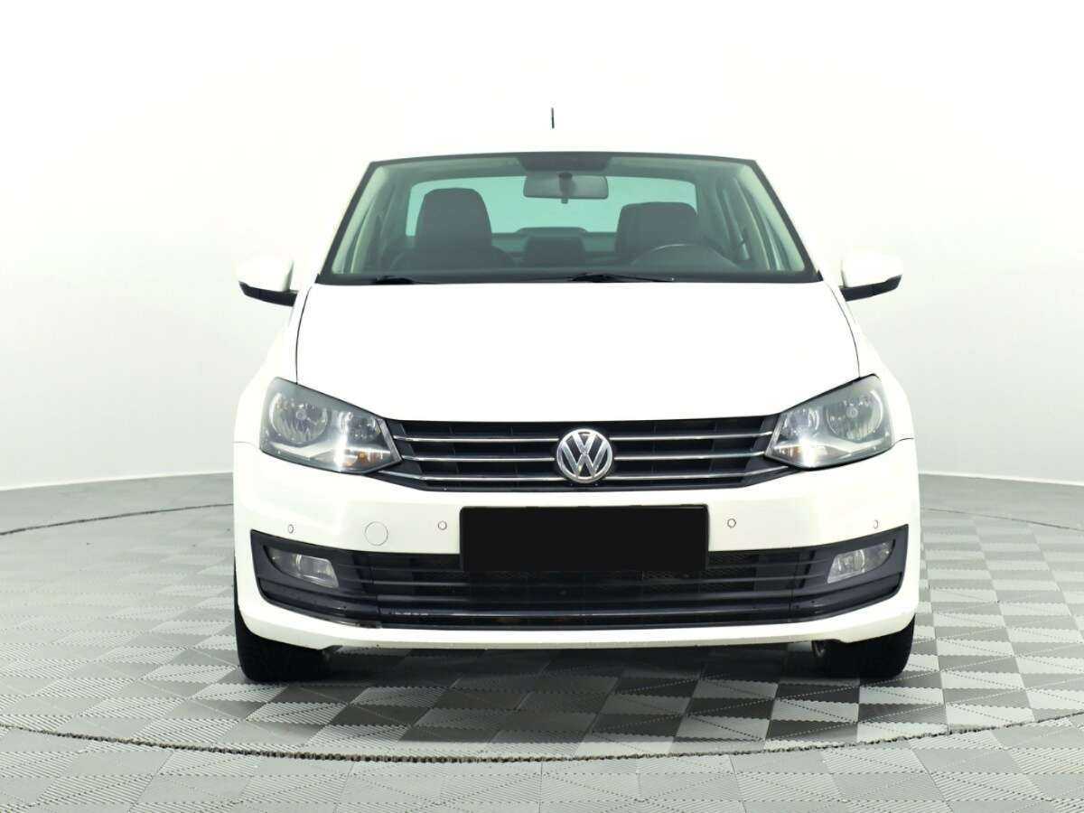 Volkswagen Polo б/у, 2018, Механическая. Фото: #1