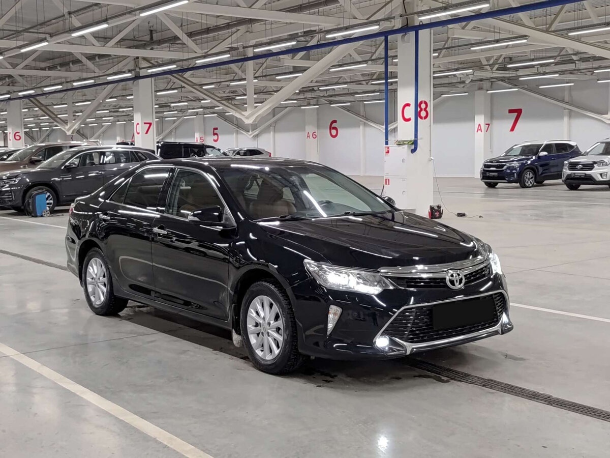 Toyota Camry б/у, 2018, Автоматическая. Фото: #2