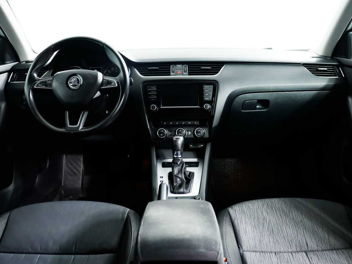 Skoda Octavia б/у, 2016, Роботизированная. Фото: #10