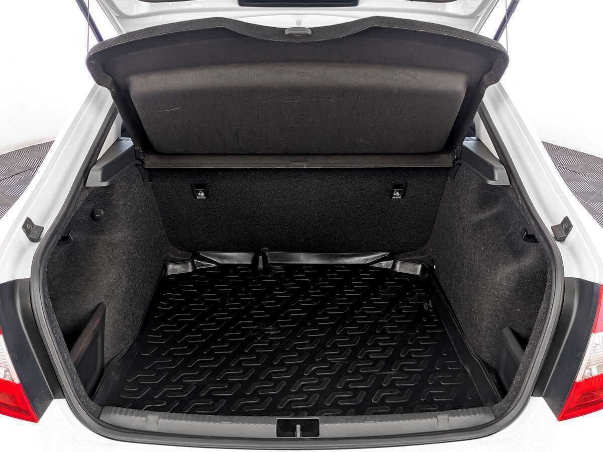 Skoda Rapid б/у, 2017, Автоматическая. Фото: #8