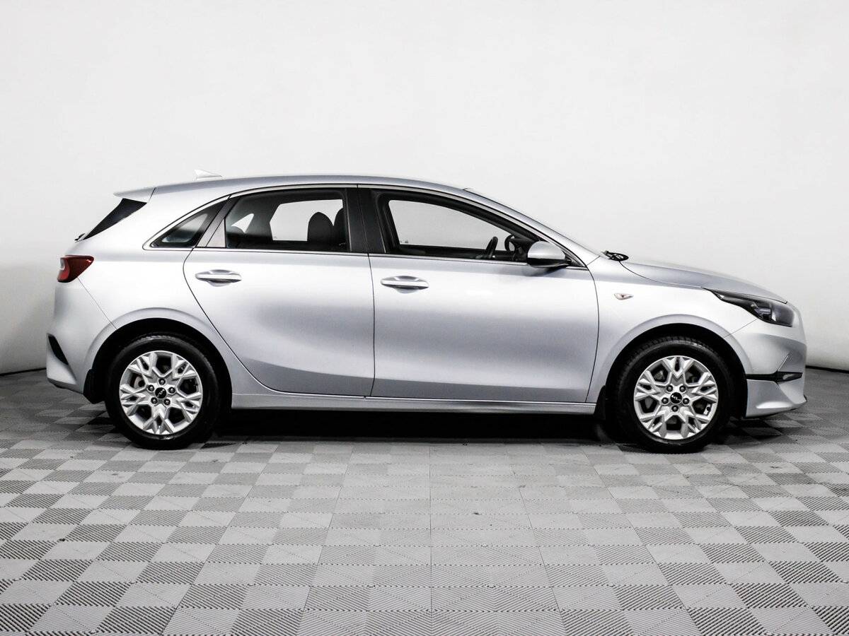 Kia Ceed б/у, 2022, Автоматическая. Фото: #3