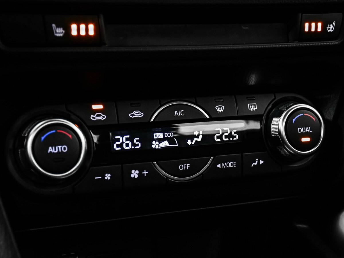 Mazda 3 б/у, 2015, Автоматическая. Фото: #12