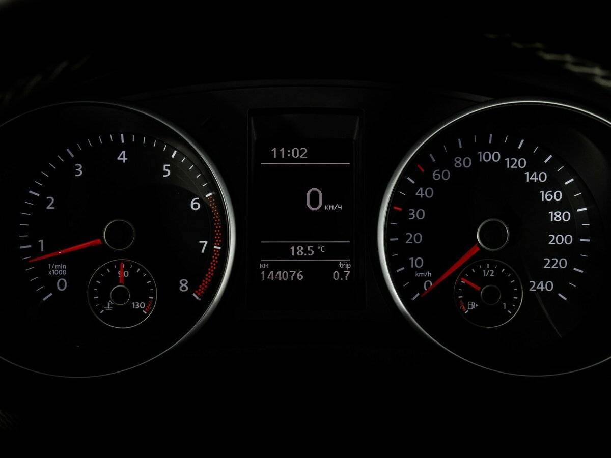 Volkswagen Golf б/у, 2012, Механическая. Фото: #16