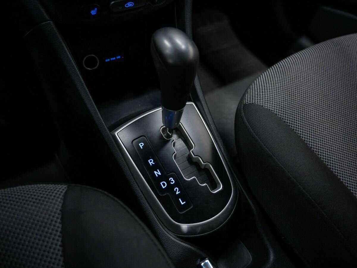 Hyundai Solaris б/у, 2012, Автоматическая. Фото: #17