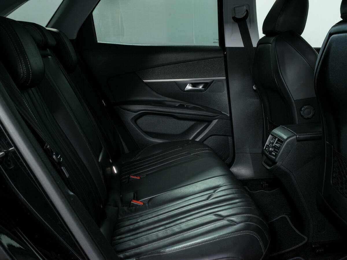 Peugeot 3008 б/у, 2018, Автоматическая. Фото: #9