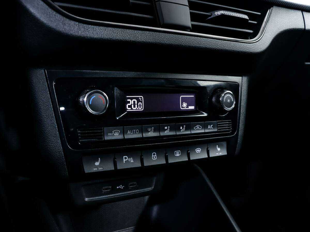 Volkswagen Polo б/у, 2022, Автоматическая. Фото: #11