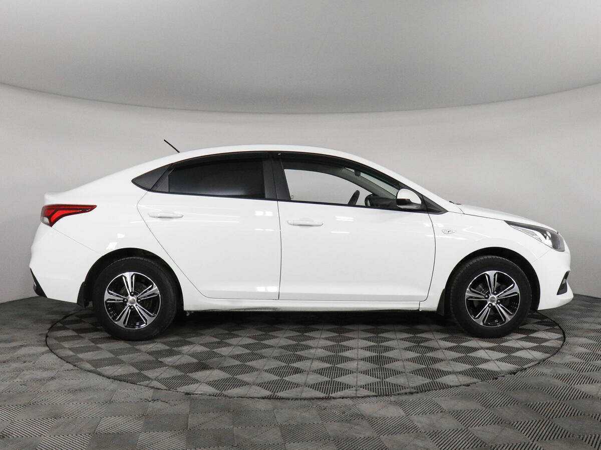 Hyundai Solaris б/у, 2017, Автоматическая. Фото: #3
