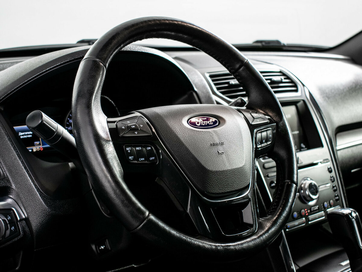 Ford Explorer б/у, 2017, Автоматическая. Фото: #15
