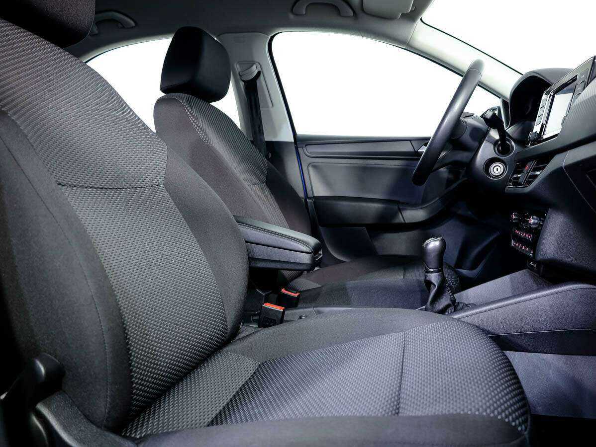 Volkswagen Polo б/у, 2022, Механическая. Фото: #10