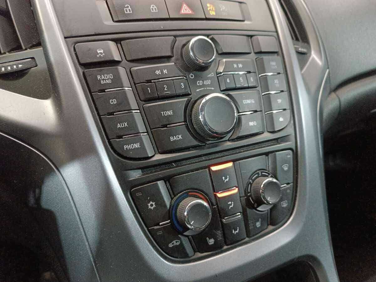 Opel Astra б/у, 2013, Механическая. Фото: #13