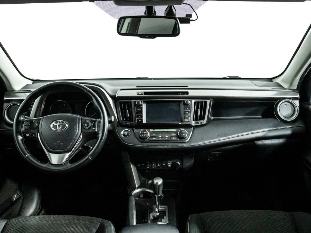 Toyota RAV4 б/у, 2018, Автоматическая. Фото: #12