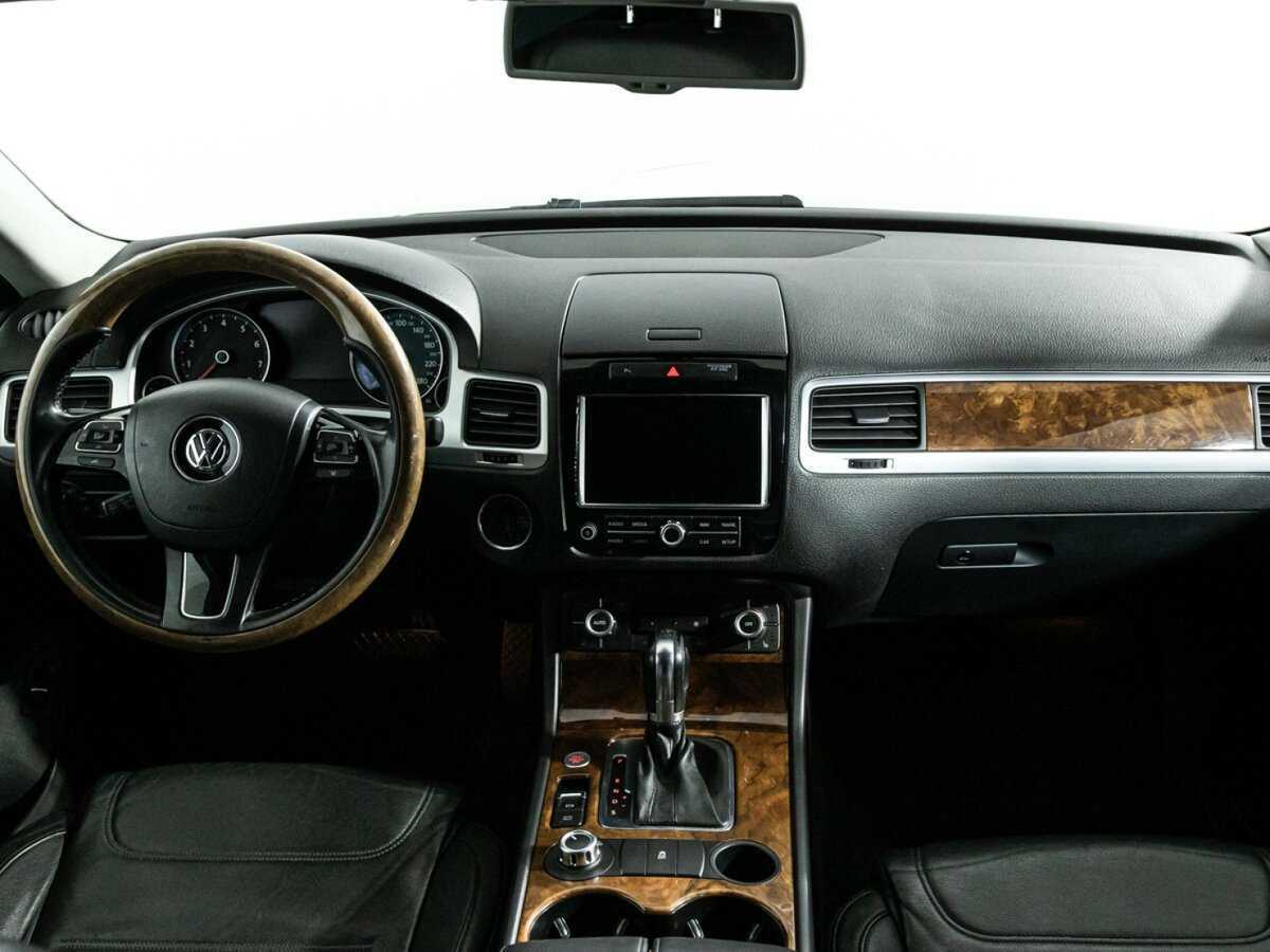Volkswagen Touareg б/у, 2012, Автоматическая. Фото: #10