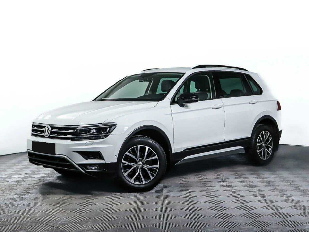 Volkswagen Tiguan б/у, 2018, Роботизированная. Посмотреть фото