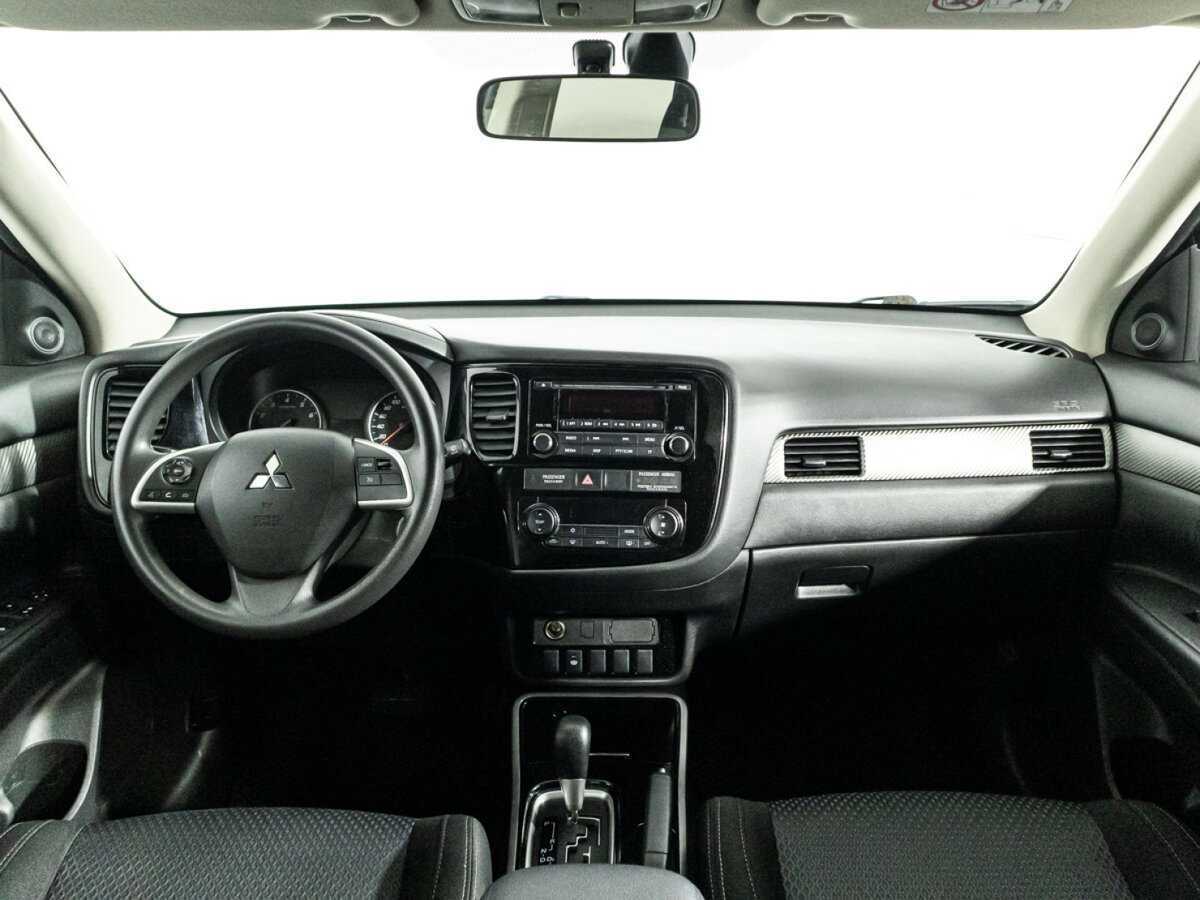 Mitsubishi Outlander б/у, 2018, Вариатор. Фото: #12
