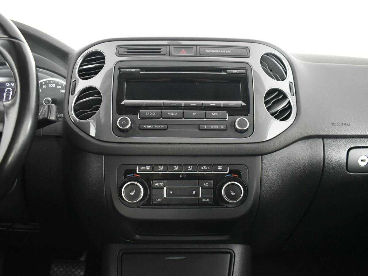 Volkswagen Tiguan б/у, 2012, Автоматическая. Фото: #11