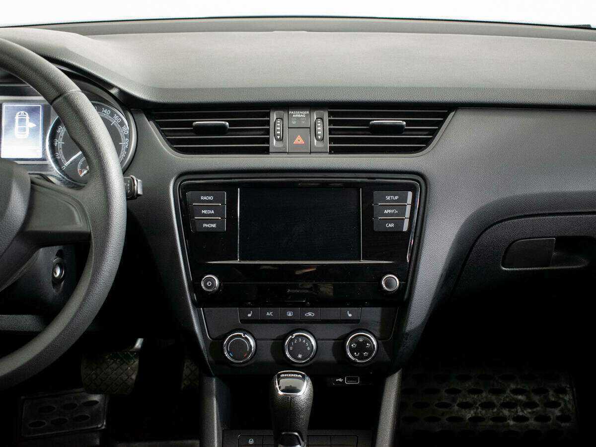 Skoda Octavia б/у, 2020, Автоматическая. Фото: #6