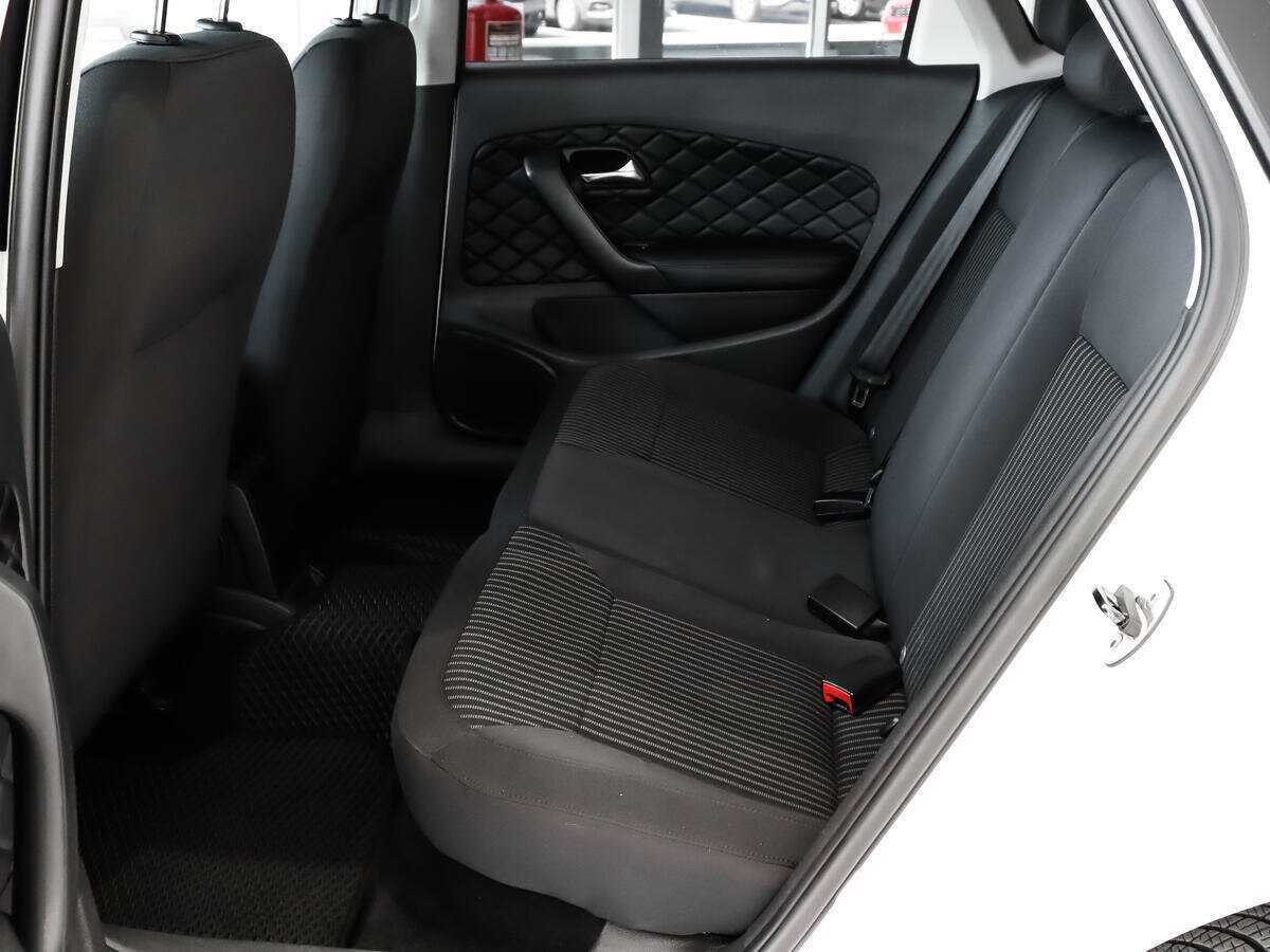 Volkswagen Polo б/у, 2013, Автоматическая. Фото: #7