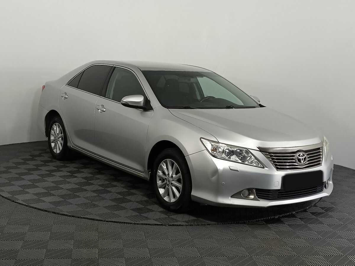 Toyota Camry б/у, 2013, Автоматическая. Фото: #2