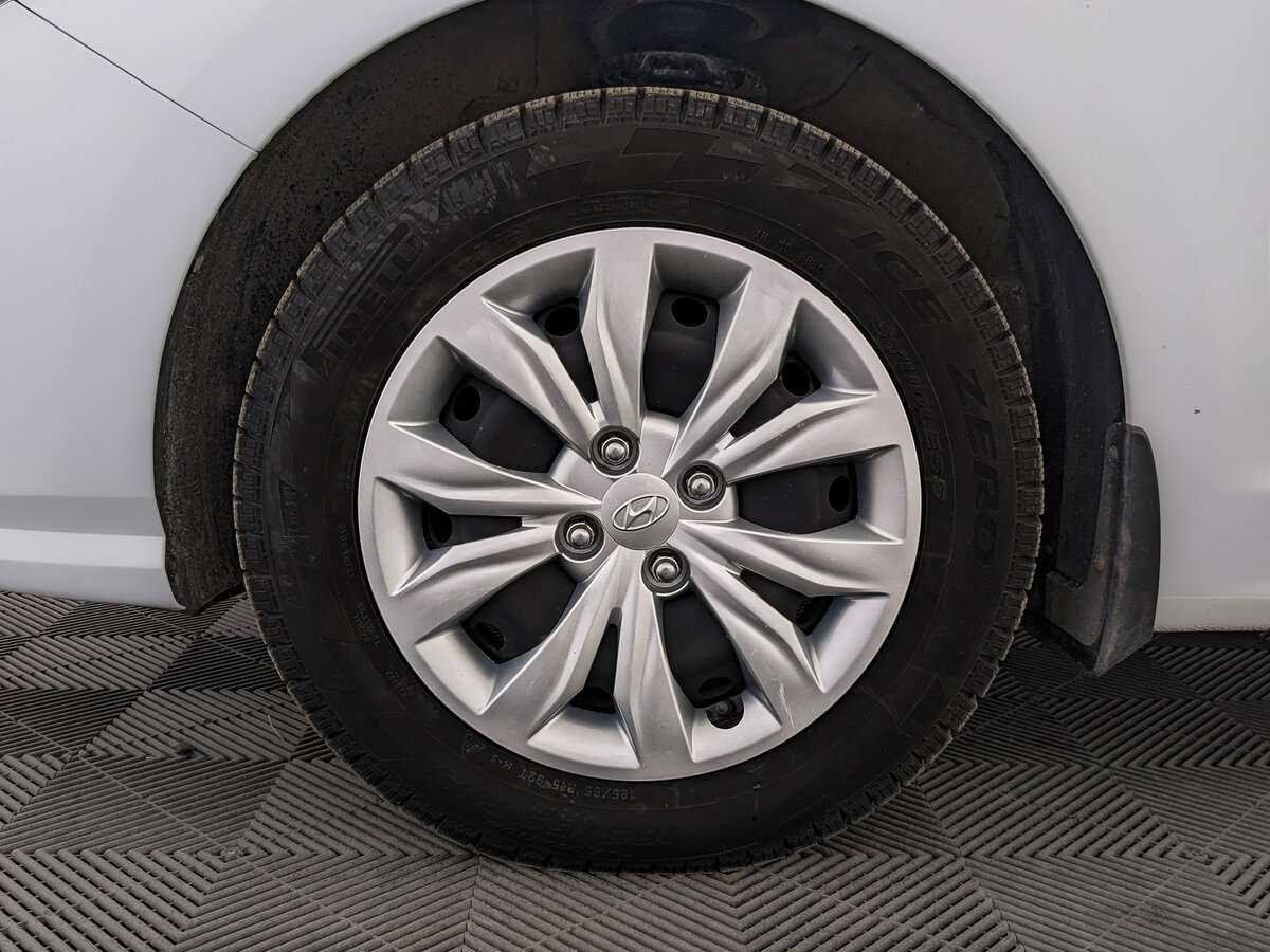 Hyundai Solaris б/у, 2020, Автоматическая. Фото: #11