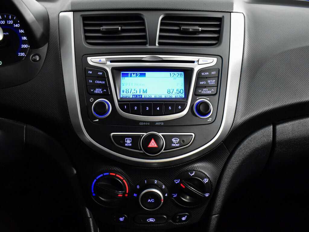 Hyundai Solaris б/у, 2014, Автоматическая. Фото: #12