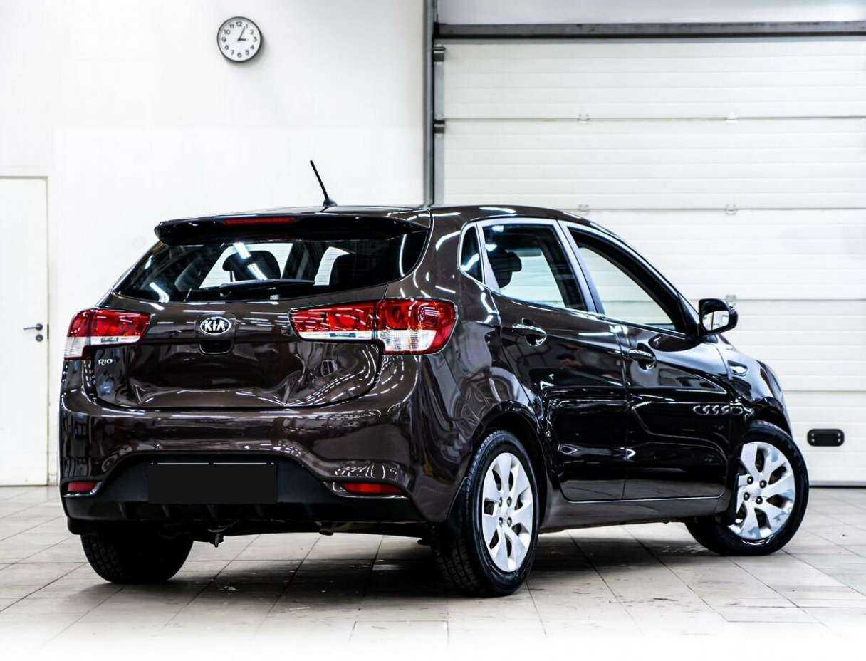 Kia Rio б/у, 2015, Автоматическая. Фото: #2