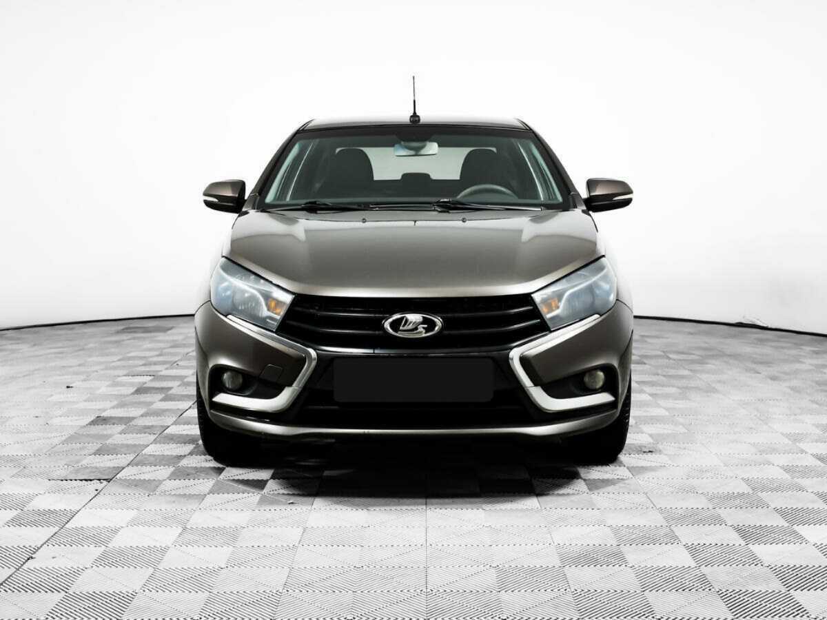Lada (ВАЗ) Vesta б/у, 2017, Механическая. Фото: #1