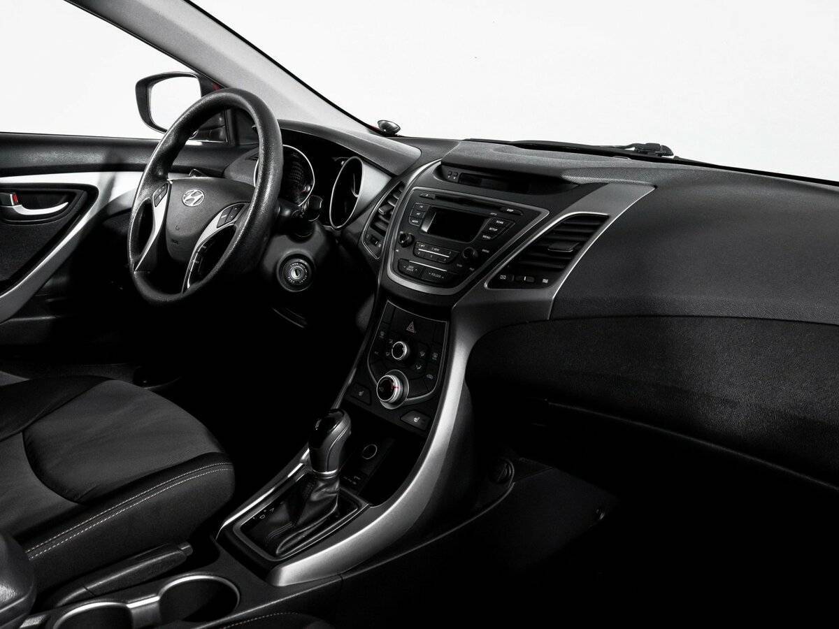 Hyundai Elantra б/у, 2015, Автоматическая. Фото: #8