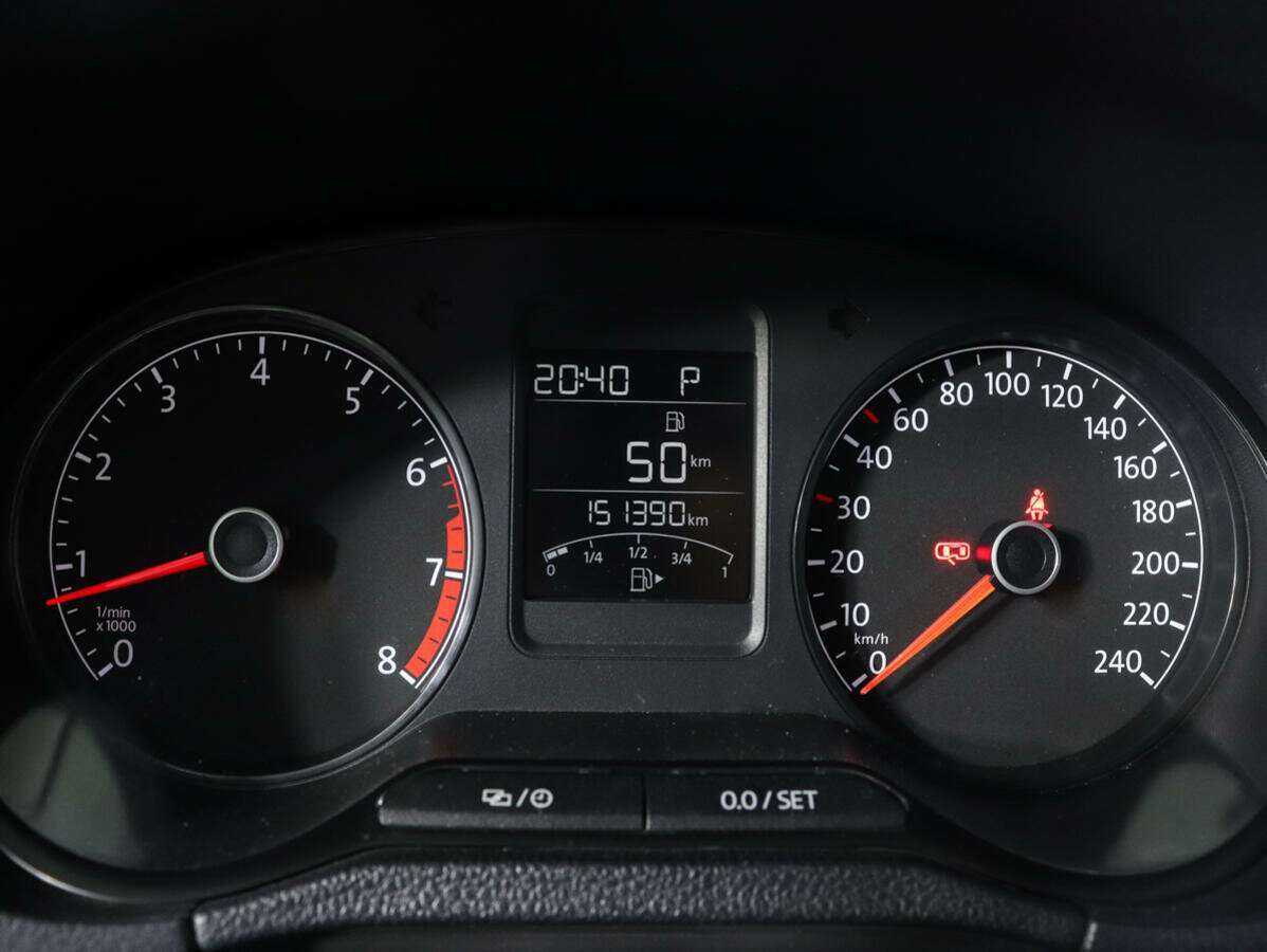 Volkswagen Polo б/у, 2017, Роботизированная. Фото: #10