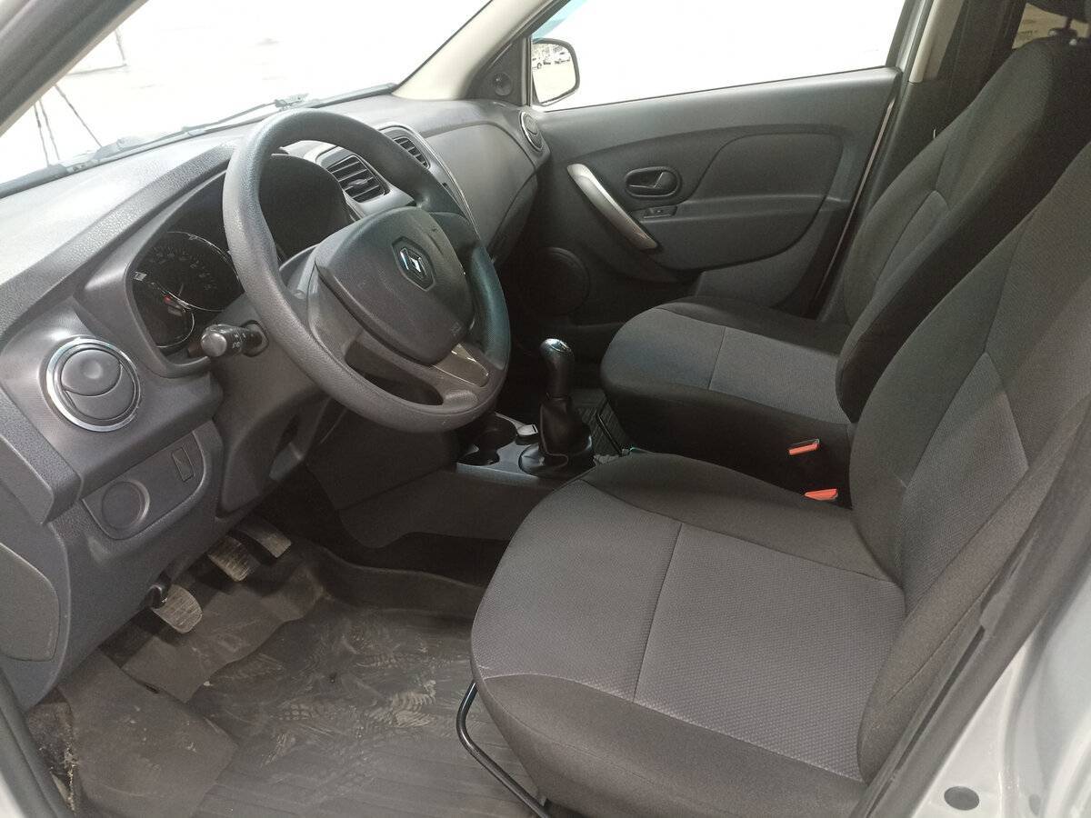 Renault Logan б/у, 2017, Механическая. Фото: #15